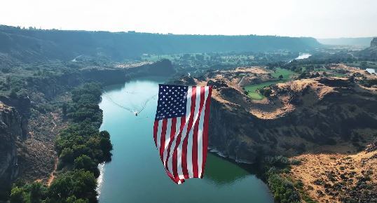Magic Valley 9/11 Memorial unveils giant American flag - Vimarsana News